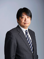 専務執行役員 横田 元